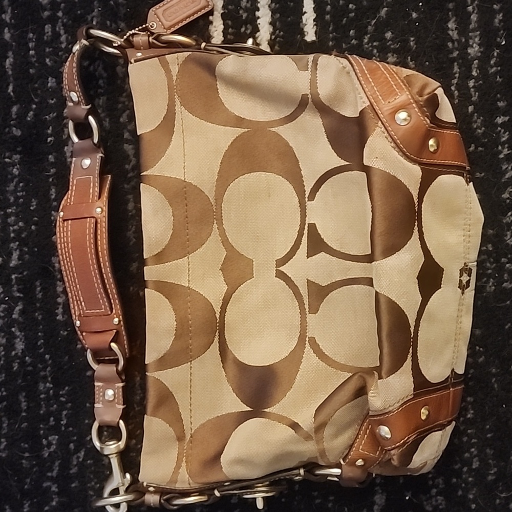 Coach purse, brown, excellent condition